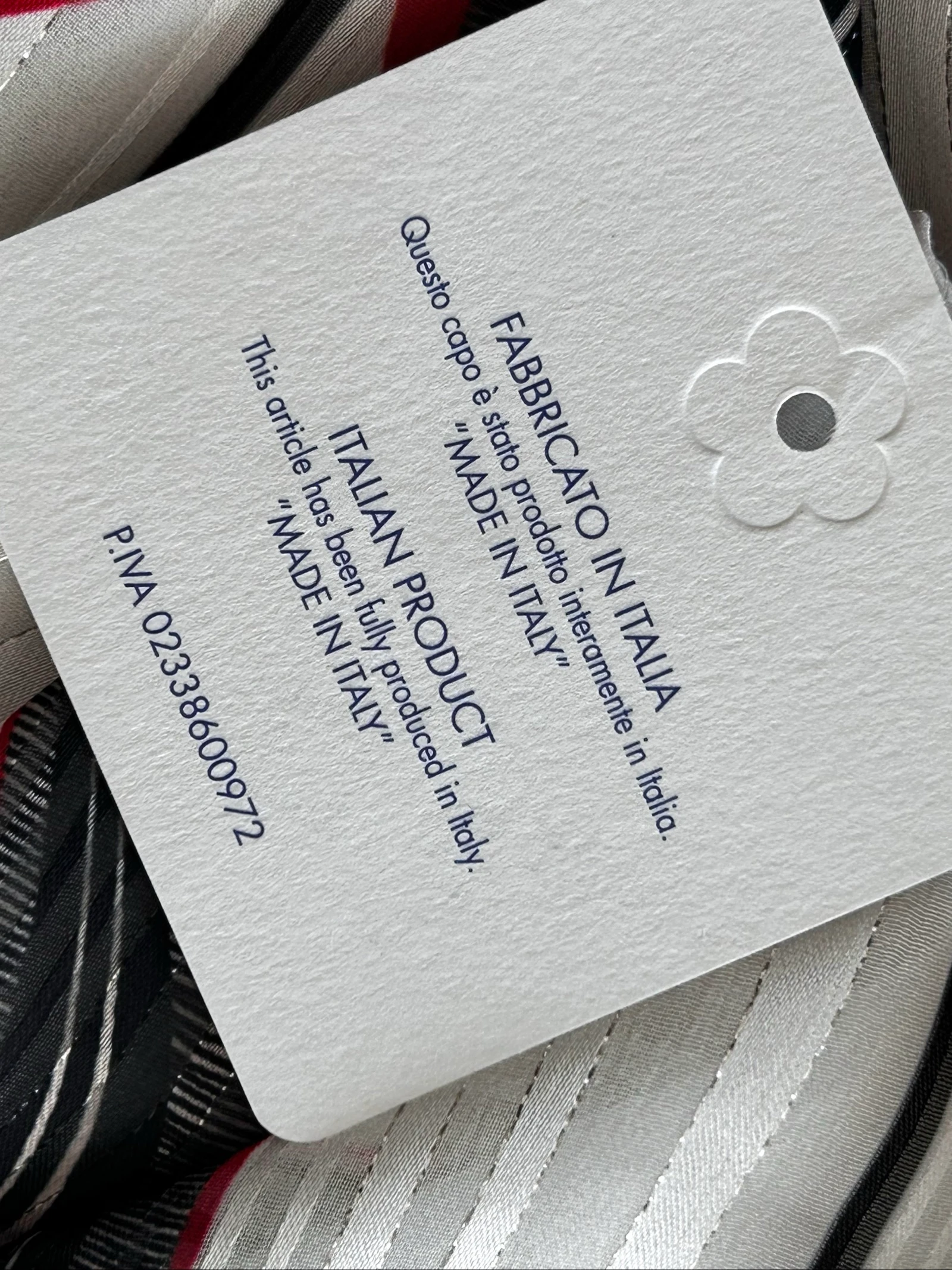 Magnificent Made in Italy dress brand new with its tag. – photo 11